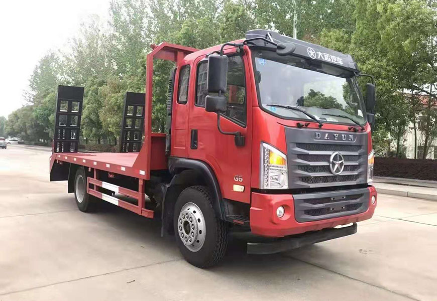 湖北大運(yùn)平板運(yùn)輸車(chē)