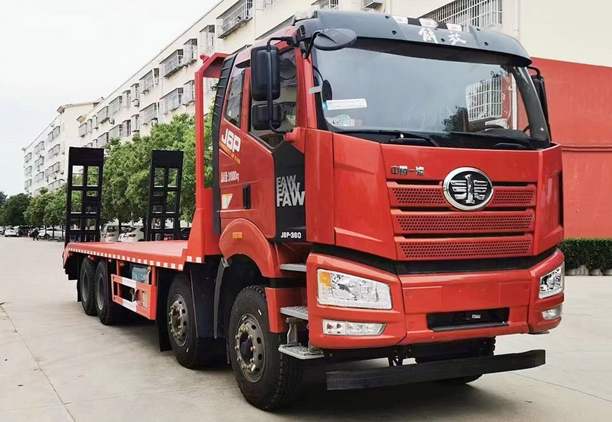 國(guó)六解放J6前四后八平板運(yùn)輸車(chē)
